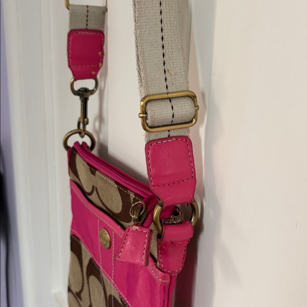 Pink coach Crossbody Bag - Picture 5 of 9